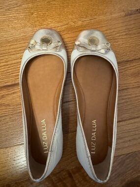 Luz Da Lua Metallic Gold Bow-Accent Ballet Flats Size 7